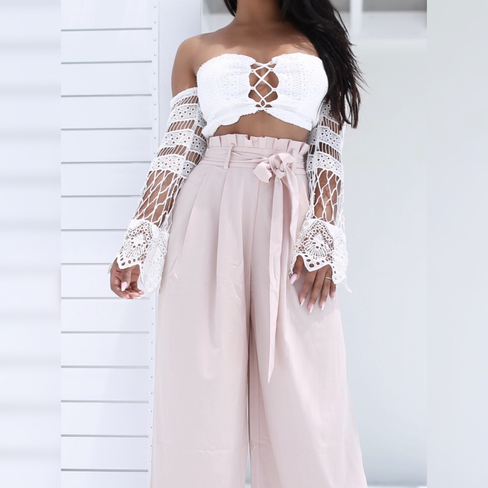 Lace Bell Sleeve Crop Top - Picture 8 of 8